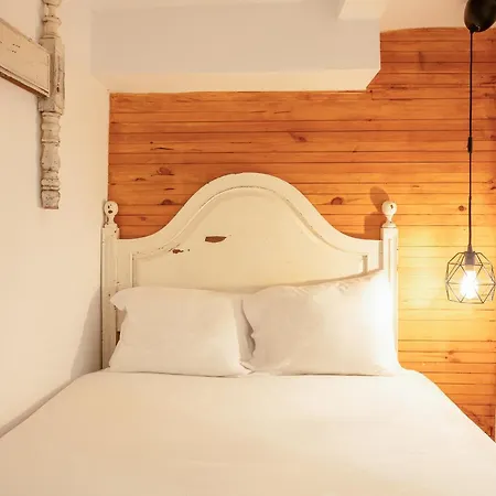 Cozy Getaway In Alfama By Lovelystay Appartamento