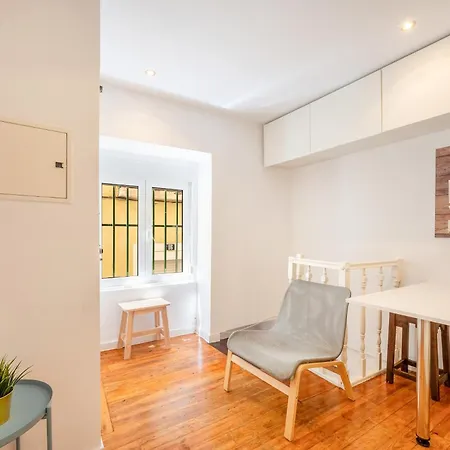 Cozy Getaway In Alfama By Lovelystay Lägenhet Lisboa