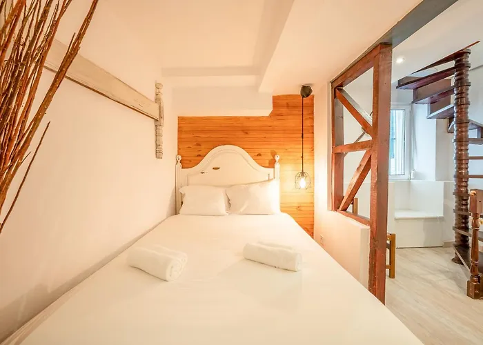 شقة Cozy Getaway In Alfama By Lovelystay Lisboa