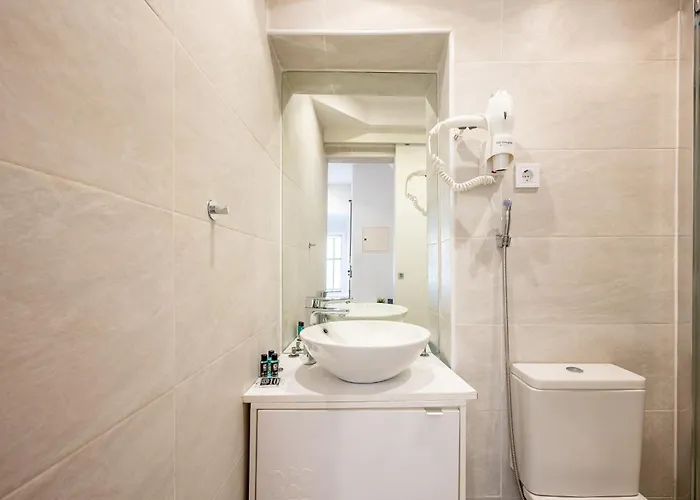 Cozy Getaway In Alfama By Lovelystay Lisboa